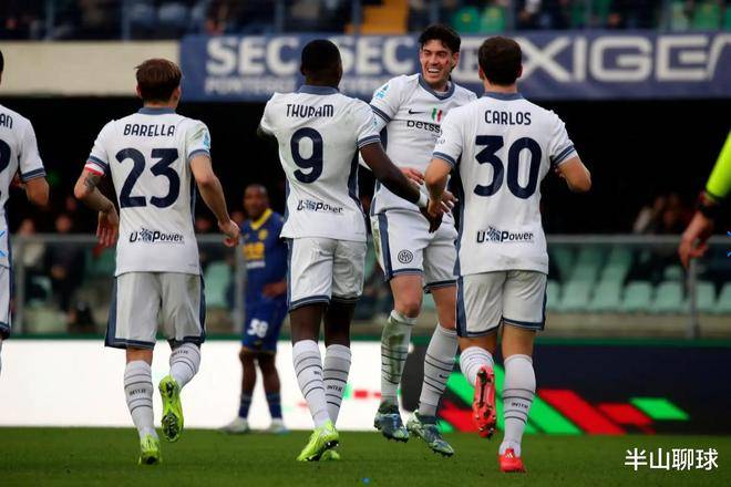 足坛悲喜一夜！国米7连胜终结，拜仁3-0豪取13连胜，大巴黎3-0，多特压哨绝杀