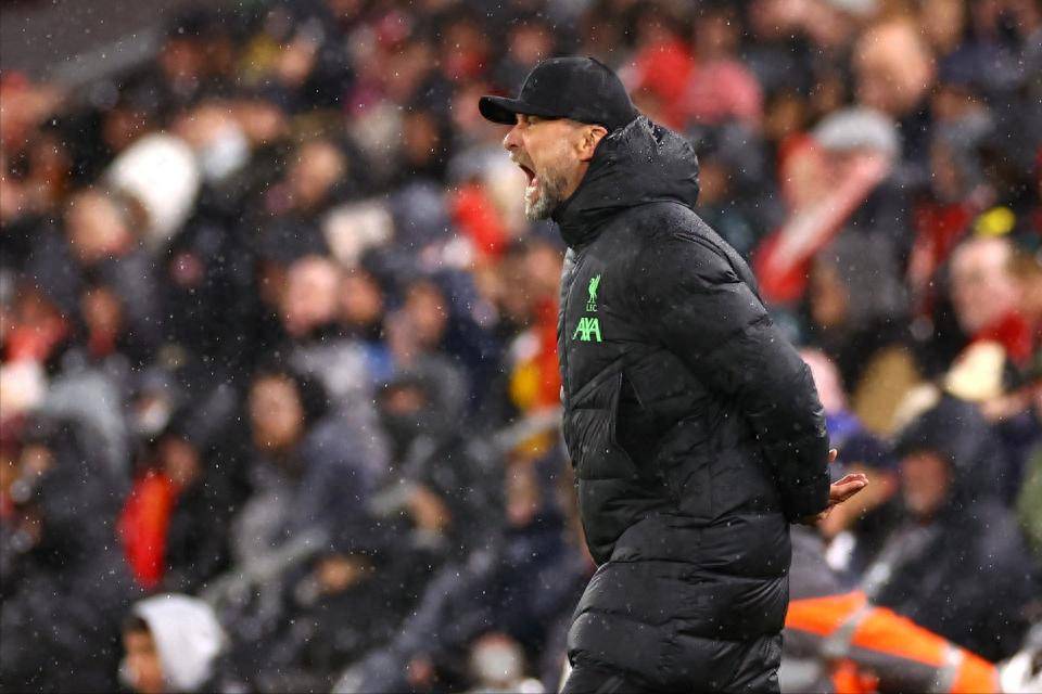 英超回顾：红军之殇，克洛普战术伤人亦伤己，两大死敌宁为玉碎也不为瓦全